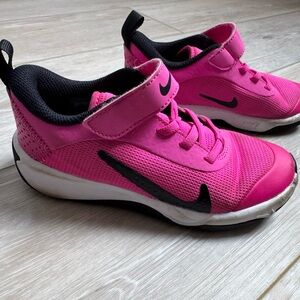Nike Kids Fuchsia Sneakers with Black Accents